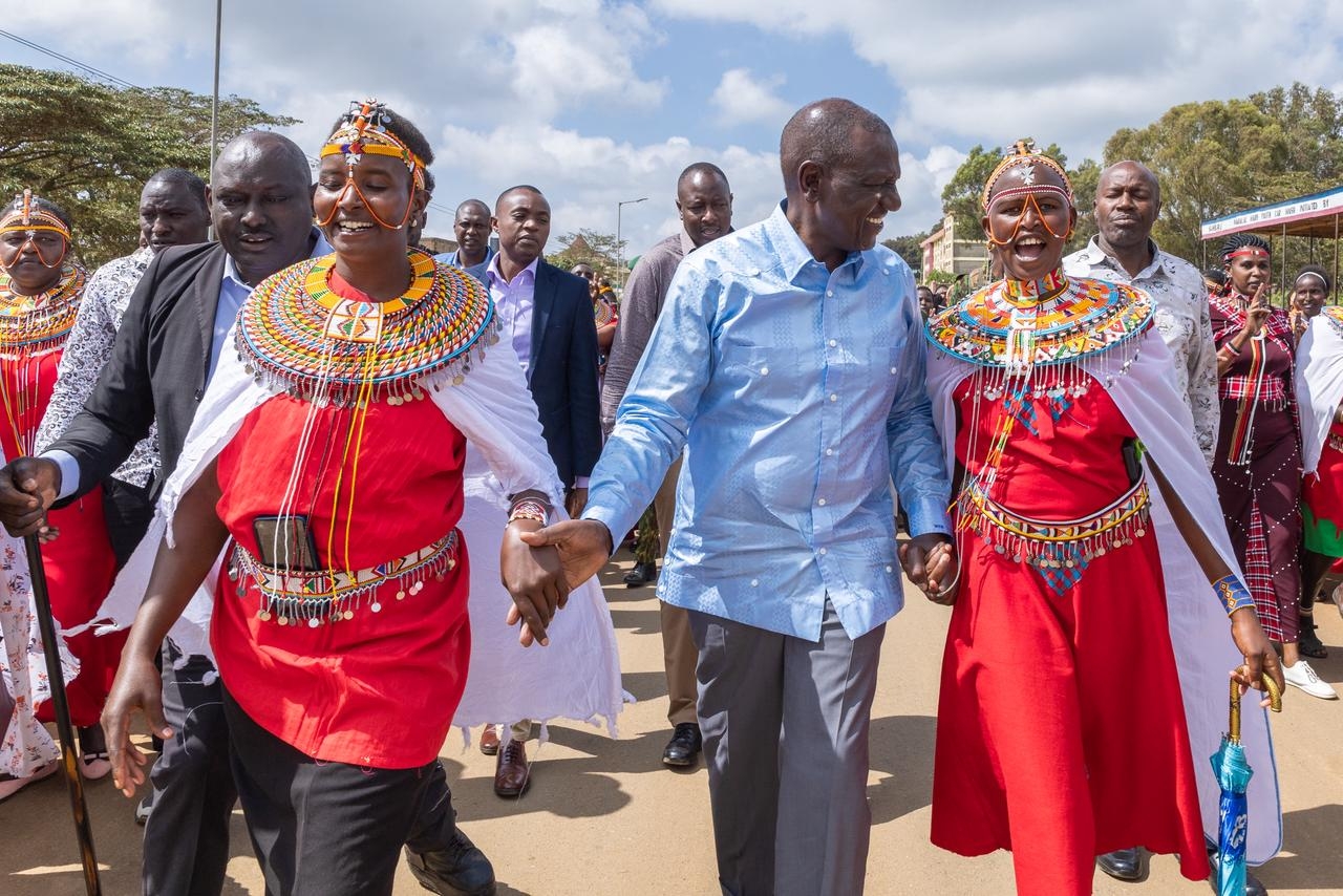 [PHOTOS] Ruto attends church service in Mararal