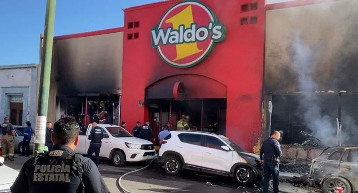 Fire at shop in Mexico kills 23, officials say