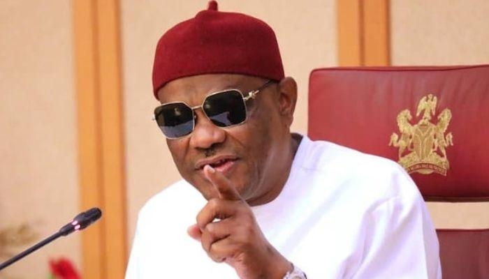 Nigerians praise young soldier for standing up to powerful minister