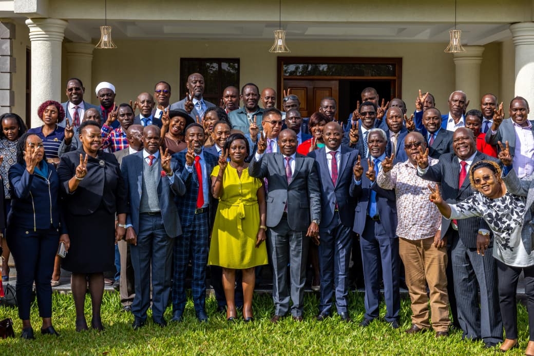 DP hosts Mt Kenya MPs, commends their dedication