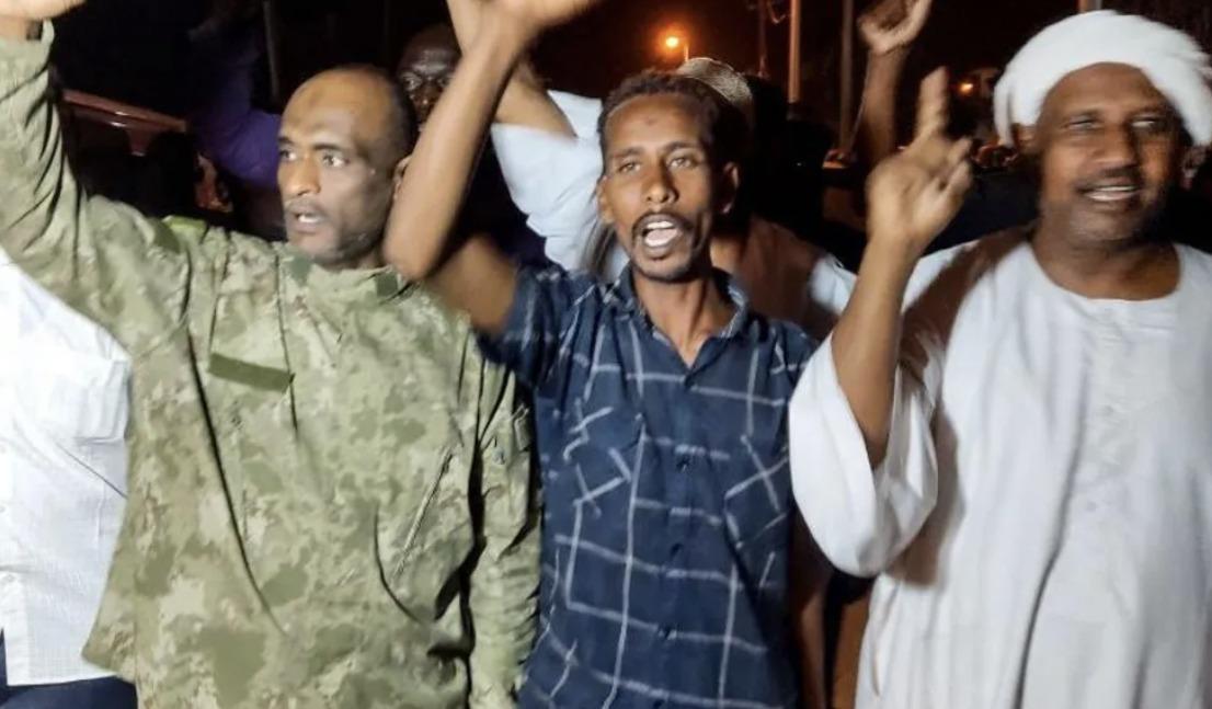 Sudanese army recaptures Khartoum airport