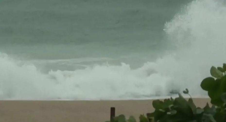 More than 500,000 ordered to evacuate as typhoon heads for Vietnam