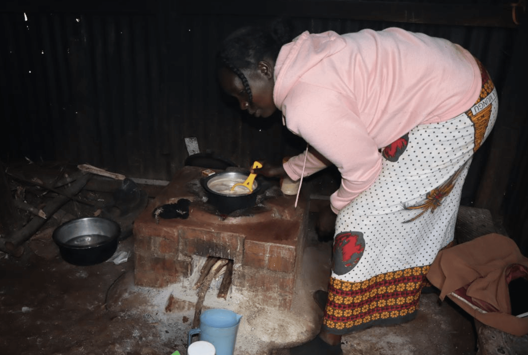 Three-stone fires: The high cost of cooking traditions