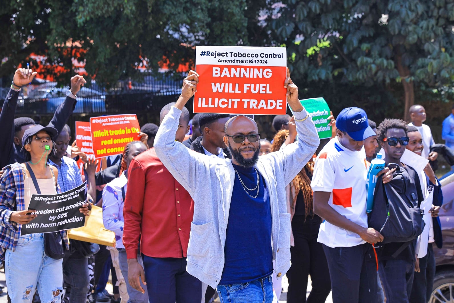 Bar owners, retailers petition Senate to halt Tobacco Control Bill