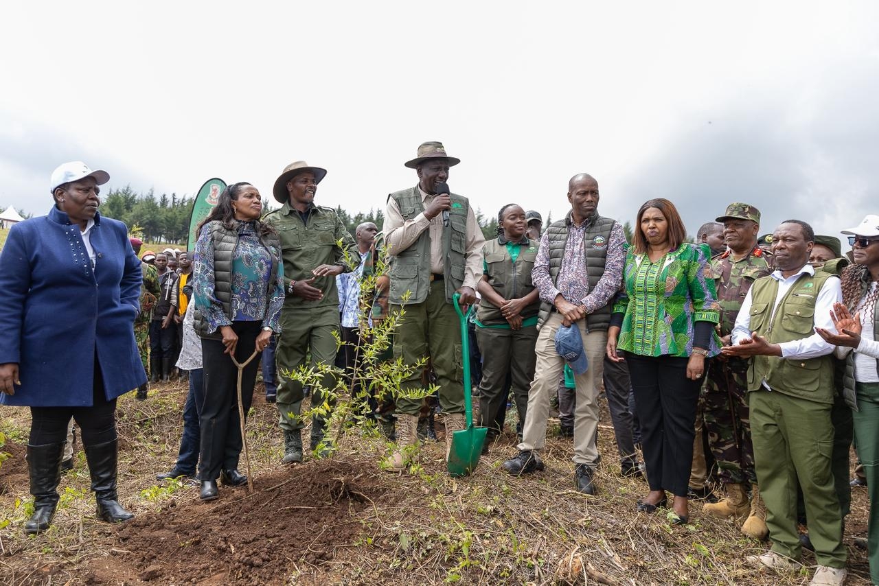 Ruto unveils plan to raise Sh1.5trn for 10,000km of new roads