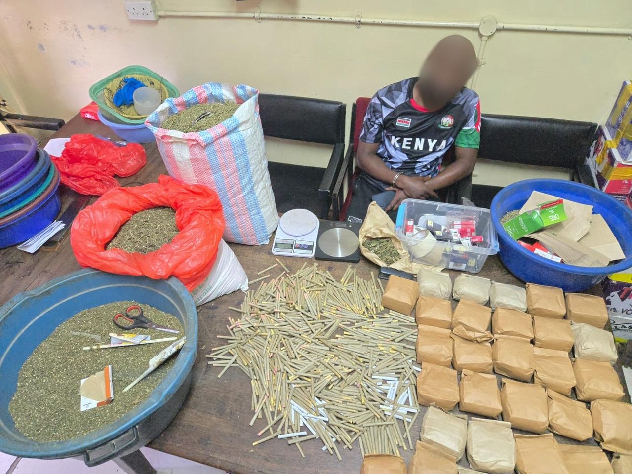 Police arrest suspected drug peddler, recover 20kgs of bhang
