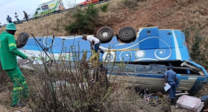 Forty-two killed as bus crashes on South Africa mountain pass