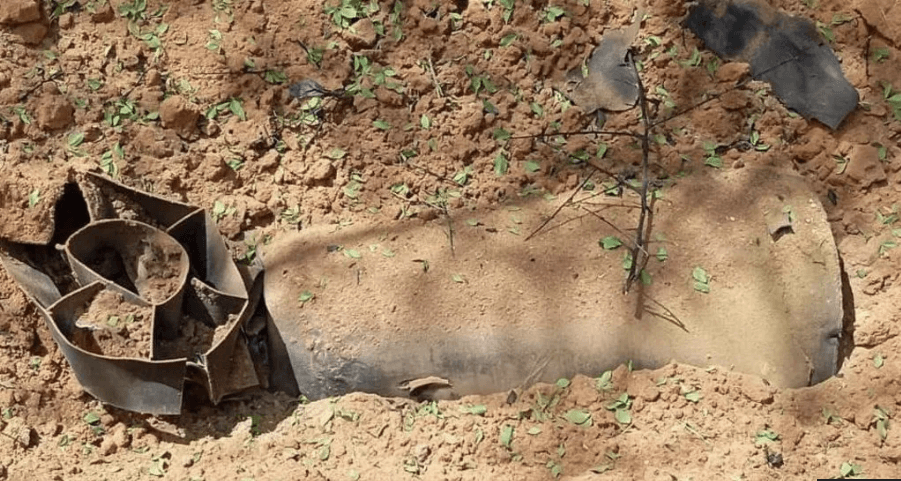 Sudan air force bombing of towns, markets and schools has killed hundreds, report says