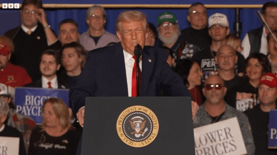 Trump touts upbeat message on economy as Americans feel the pinch