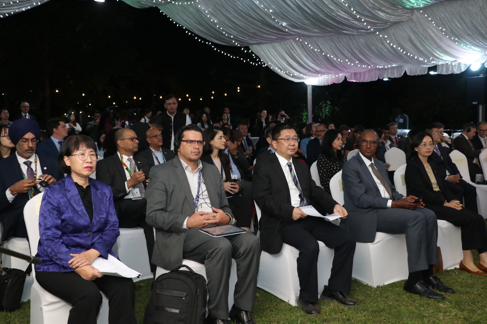 China, environment experts pitch for unified climate change tackle